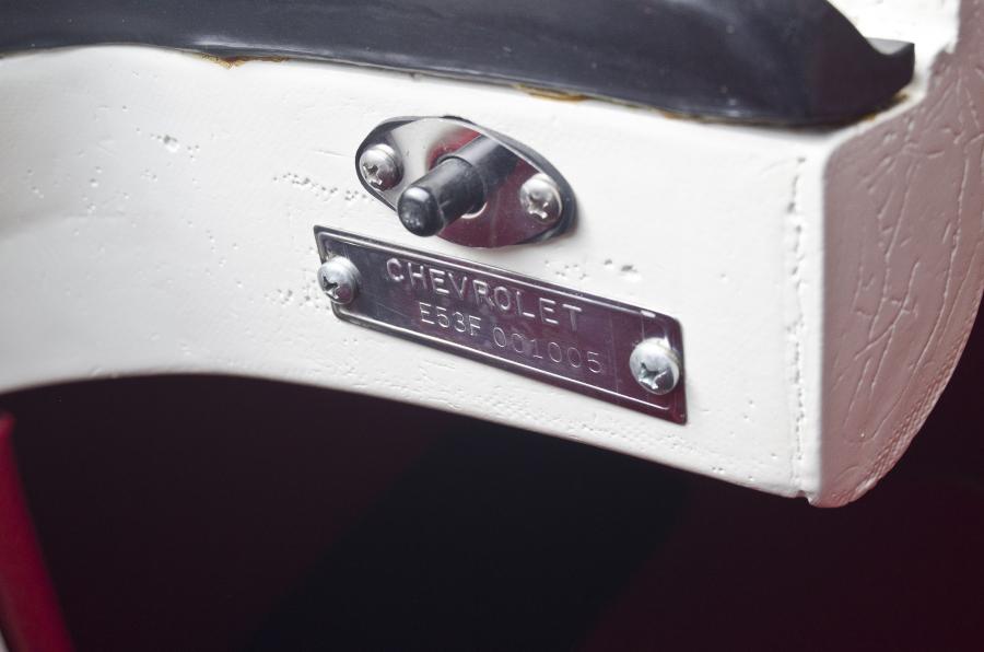 Детали интерьера Chevrolet Corvette (2934) 1953 года  (фото 16 из 91)